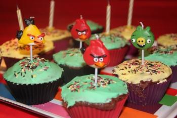 cupcapes-anniversaire-theme-enfant-angry-birds